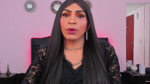 Abbigail Fuster  online show from January 2025 11:15:02 AM