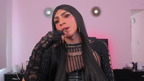 Abbigail Fuster  online show from January 2025 08:12:01 PM