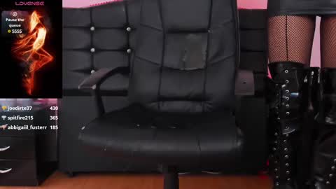 Abbigail Fuster  online show from March 2025 06:23:01 PM