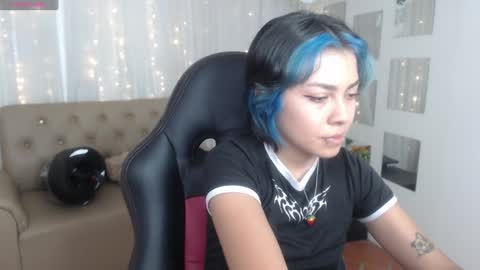 Snapshot of abbiross chatting on December 2024 10:18:02 PM Abbi online show from December 2024 10:18:02 PM