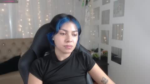 Snapshot of abbiross chatting on December 2024 10:38:02 PM Abbi online show from December 2024 10:38:02 PM