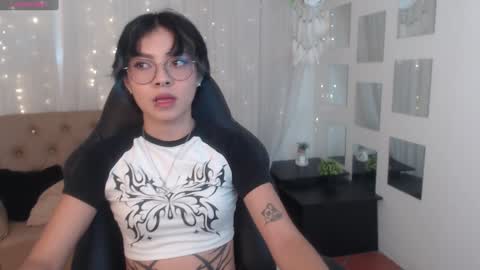 Snapshot of abbiross chatting on December 2024 08:36:02 PM Abbi online show from December 2024 08:36:02 PM