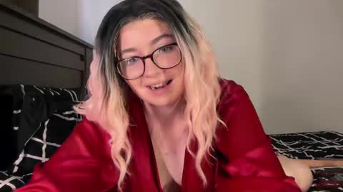 Snapshot of abbiwillow chatting on July 2026 03:14:02 PM Abbi Willow online show from July 2026 03:14:02 PM
