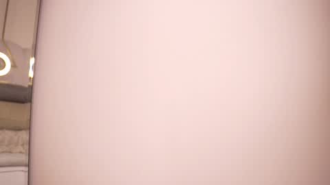 Snapshot of abby_me chatting on April 2026 11:35:02 AM A B B Y online show from April 2026 11:35:02 AM