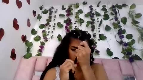 Snapshot of abby_moss_2 chatting on April 2026 12:33:01 PM abby_moss_2 online show from April 2026 12:33:01 PM