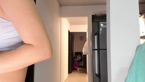 Abby Saenz online show from September 2025 06:53:01 PM