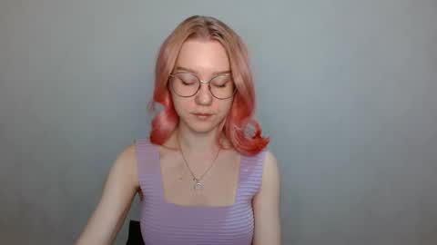 Abby Lovense is active online show from December 2024 09:43:02 AM