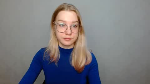 Abby Lovense is active online show from February 2025 08:37:01 AM