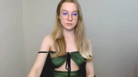 Abby Lovense is active online show from June 2026 10:14:02 AM
