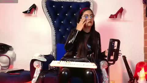 Miss Abby online show from September 2025 01:07:01 AM