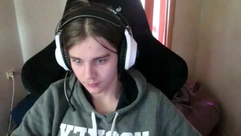 abbysal_blade online show from November 2025 05:55:01 AM