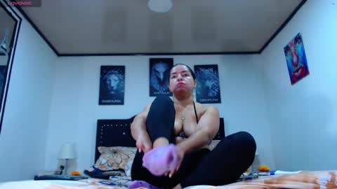 abbyshinne online show from February 2026 03:44:01 PM