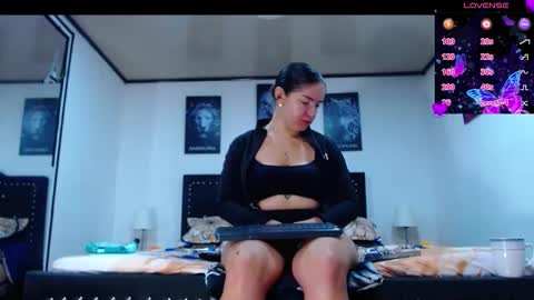 abbyshinne online show from February 2026 02:01:02 PM