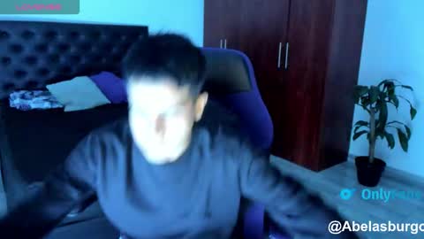 Independence model AbelAsburgo online show from November 2025 05:50:02 AM