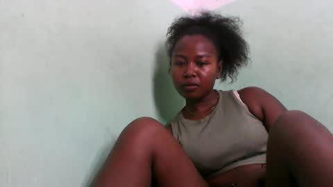 Snapshot of abella677022 chatting on February 2026 05:12:02 PM abella677022 online show from February 2026 05:12:02 PM