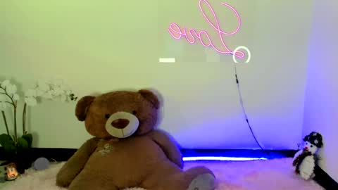  Abella and Kendra  online show from January 2025 10:13:01 PM