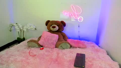  Abella and Kendra  online show from January 2025 07:34:01 PM