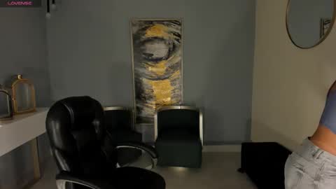 Snapshot of abellacroft chatting on February 2026 11:59:01 AM Abella online show from February 2026 11:59:01 AM