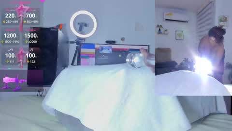 Snapshot of abigail__girl_ chatting on October 2025 05:30:02 PM Abigail online show from October 2025 05:30:02 PM