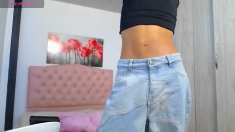 Snapshot of abigail_f00x chatting on November 2025 11:37:02 PM Abigail online show from November 2025 11:37:02 PM