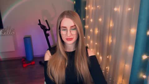 Anna online show from February 2025 07:52:01 PM