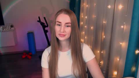 Anna online show from February 2025 06:54:02 PM