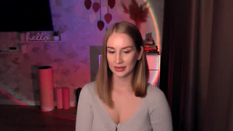 Anna online show from October 2025 08:07:02 PM