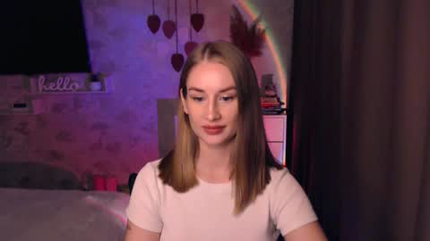 Anna online show from November 2025 08:19:02 PM