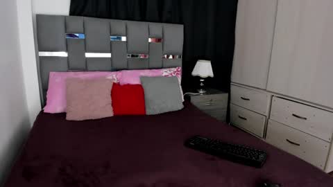 Abii  croiz online show from June 2026 11:32:02 PM