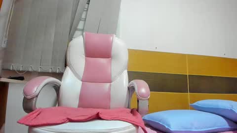 Abigail online show from February 2025 03:04:02 AM