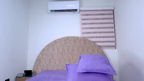 Abigail online show from November 2025 03:05:02 AM