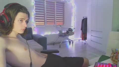 hi  cum in pvt noi extra tip online show from December 2024 12:24:01 PM