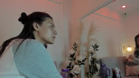 Abril jones online show from December 2024 12:11:01 PM