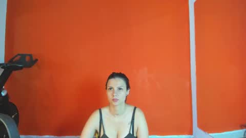 Abril jones online show from February 2025 06:21:01 AM