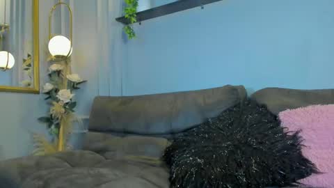 Abril jones online show from October 2025 05:07:02 AM