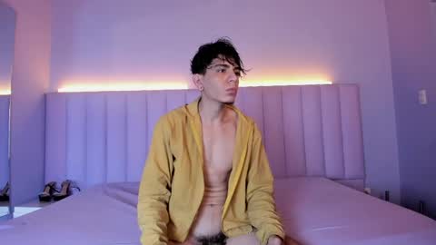 Snapshot of abrilandjulian chatting on May 2026 12:12:01 PM Abril and Julian online show from May 2026 12:12:01 PM
