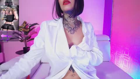 ABRILFACCINI online show from December 2024 01:03:02 PM