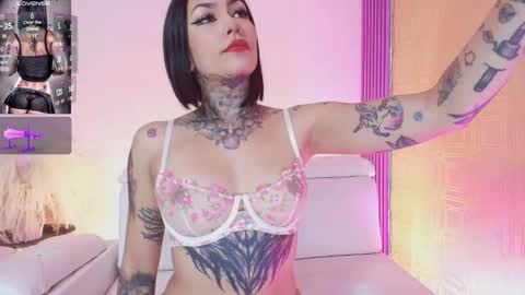 ABRILFACCINI online show from January 2025 12:47:02 PM