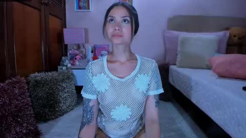 Abril online show from September 2025 03:22:01 AM