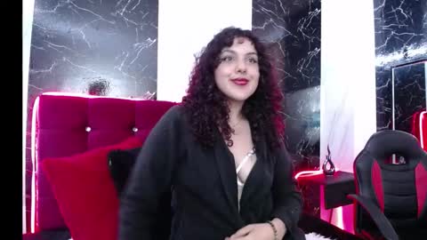 Abril Vega online show from January 2026 06:33:01 PM