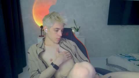 Snapshot of abslut chatting on September 2025 03:55:02 PM Nick online show from September 2025 03:55:02 PM