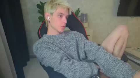 Snapshot of abslut chatting on October 2025 05:31:01 PM Nick online show from October 2025 05:31:01 PM