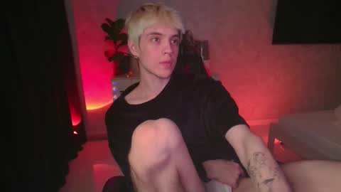 Snapshot of abslut chatting on October 2025 05:11:01 PM Nick online show from October 2025 05:11:01 PM