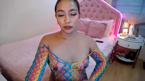 Snapshot of absolutely_gurjuice69 chatting on May 2026 02:53:02 AM Hope online show from May 2026 02:53:02 AM