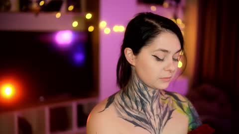 acid_pie online show from February 2025 06:52:02 AM