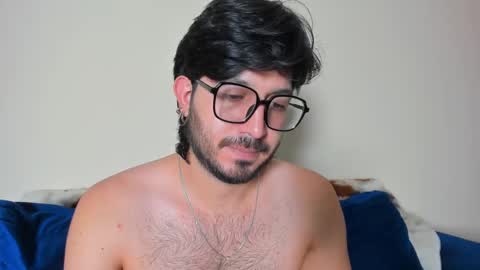 R. online show from January 2025 06:51:01 PM