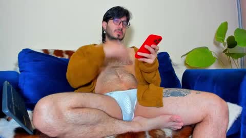 R. online show from February 2025 10:21:01 AM