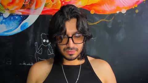 R. online show from October 2025 05:02:02 PM