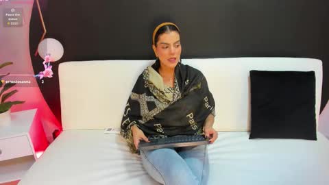 Snapshot of ada_monroe10 chatting on February 2026 01:40:01 PM online show from February 2026 01:40:01 PM