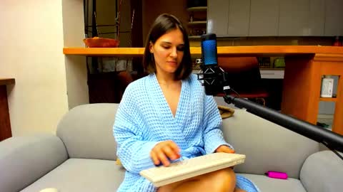 Ada   online show from September 2025 05:04:01 PM